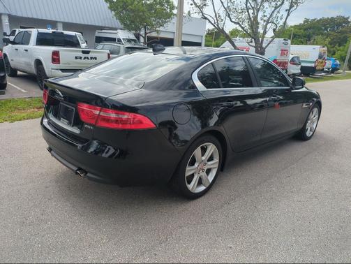 Black 2018 Jaguar XE 25t Prestige