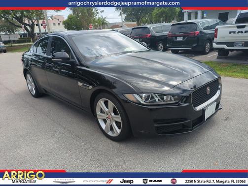 Black 2018 Jaguar XE 25t Prestige