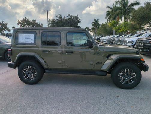 2026 Jeep Wrangler 4-Door Sahara 4x4