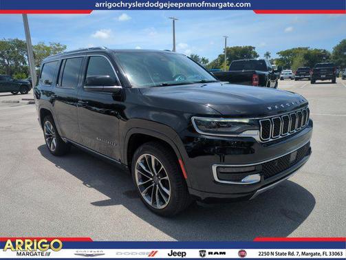 Diamond Black Crystal Pearlcoat 2023 Jeep Wagoneer Series III 4x4