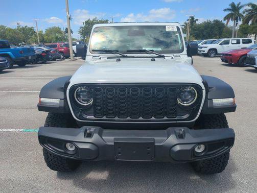 Bright White Clearcoat 2025 Jeep Wrangler 4xe Willys