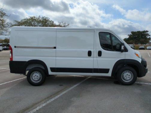 2025 RAM ProMaster 1500 Low Roof