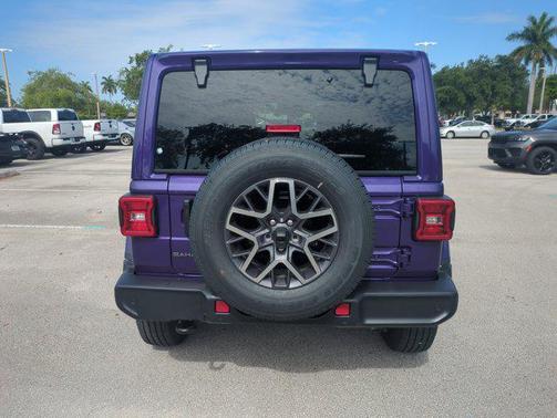 Reign 2026 Jeep Wrangler 4-Door Sahara 4x4