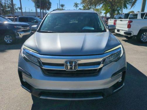 2021 Honda Pilot Touring 8-Passenger