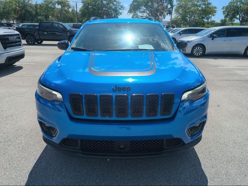 Hydro Blue Pearlcoat 2022 Jeep Cherokee X 4x4