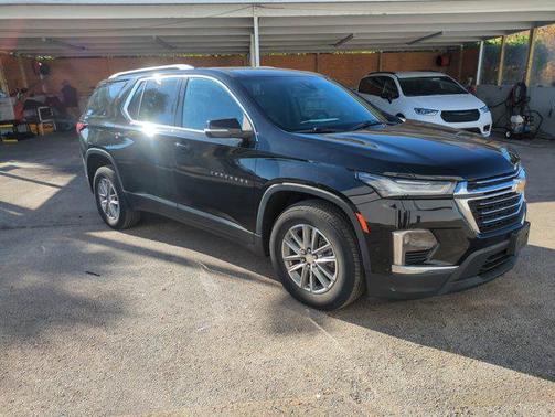 2024 Chevrolet Traverse LT Leather