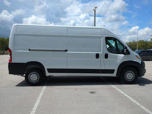 2025 RAM ProMaster 2500 Tradesman