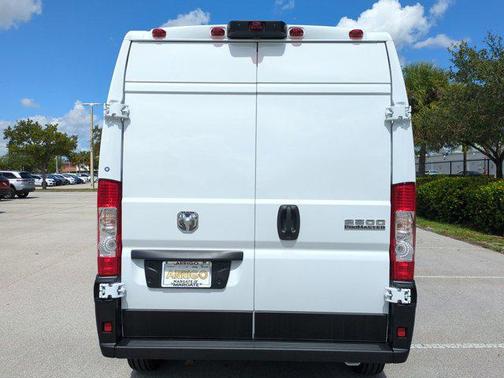 2025 RAM ProMaster 2500 Tradesman