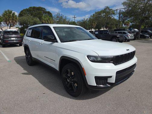 2025 Jeep Grand Cherokee L Altitude