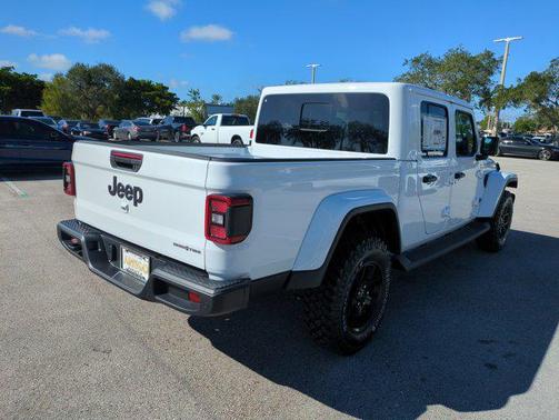 2025 Jeep Gladiator High Tide