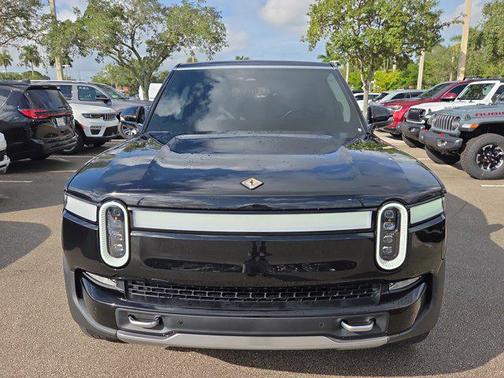 2023 Rivian R1S Adventure