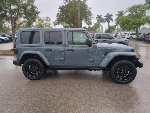 2025 Jeep Wrangler 4xe Sahara
