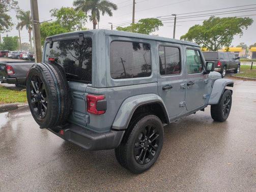 2025 Jeep Wrangler 4xe Sahara