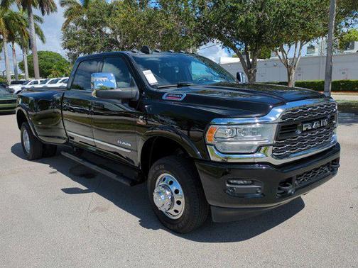 2023 RAM 3500 Limited Crew Cab 4x4 8' Box