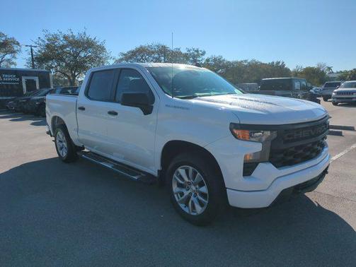 2023 Chevrolet Silverado 1500 Custom