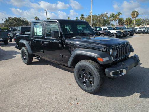 2026 Jeep Gladiator Sport