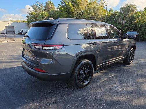 2025 Jeep Grand Cherokee L Altitude