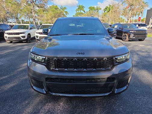 2025 Jeep Grand Cherokee L Altitude