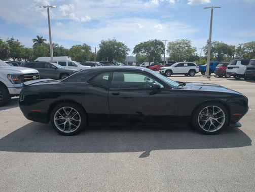 2022 Dodge Challenger GT