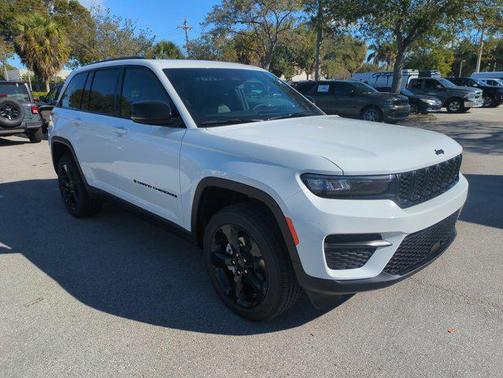 2025 Jeep Grand Cherokee Altitude
