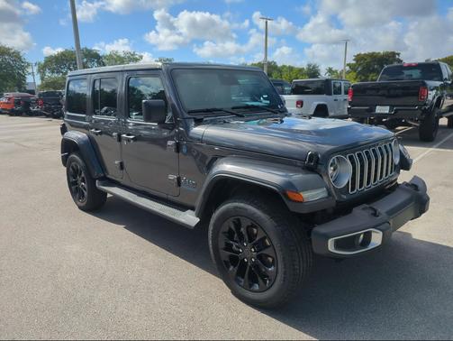 Granite Crystal Metallic Clearcoat 2025 Jeep Wrangler 4xe Sahara