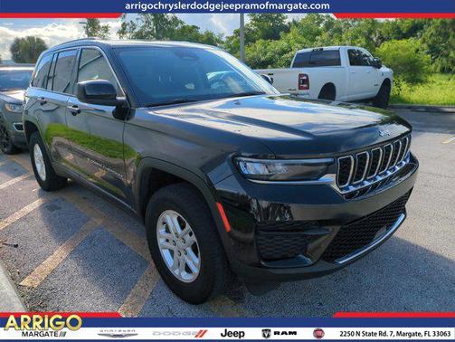 2023 Jeep Grand Cherokee Laredo
