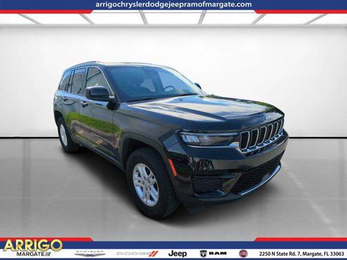 2023 Jeep Grand Cherokee Laredo