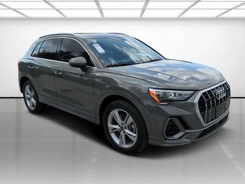 2022 Audi Q3 45 S line Premium