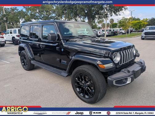 Black Clearcoat 2025 Jeep Wrangler 4xe Sahara