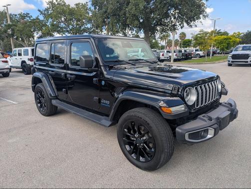 Black Clearcoat 2025 Jeep Wrangler 4xe Sahara
