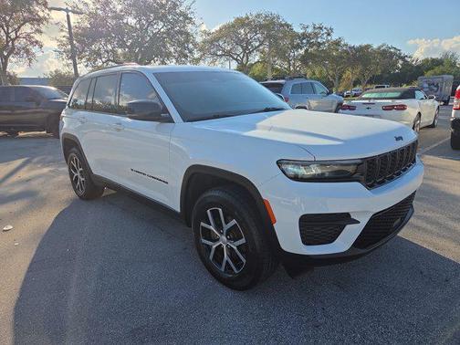 2024 Jeep Grand Cherokee Altitude