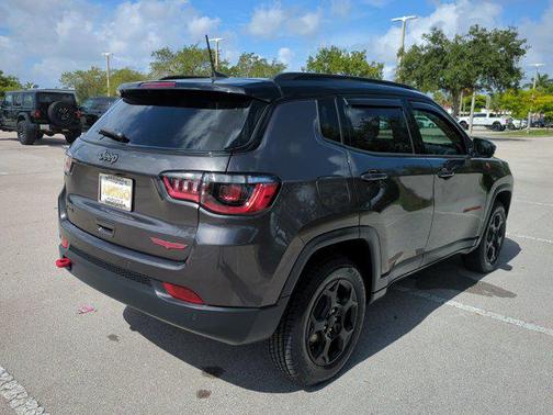 2023 Jeep Compass Trailhawk