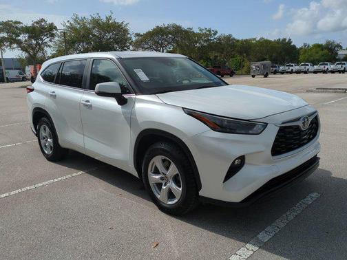 2023 Toyota Highlander L