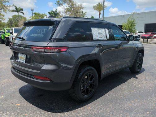 2025 Jeep Grand Cherokee Altitude