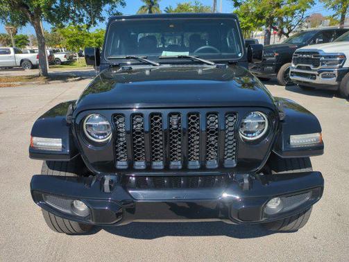 Black Clearcoat 2022 Jeep Gladiator High Altitude 4x4