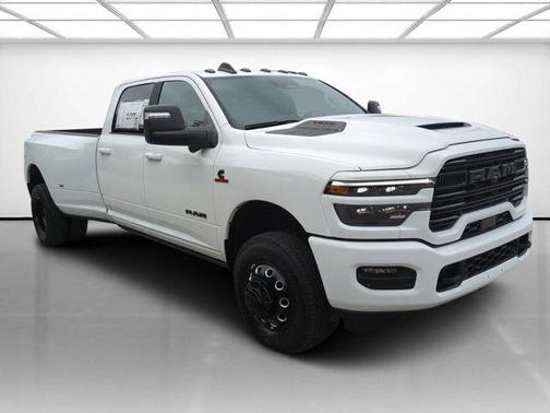 2025 RAM 3500 Laramie Crew Cab 4x4 8' Box