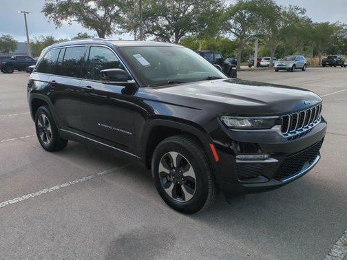 2022 Jeep Grand Cherokee 4xe Base