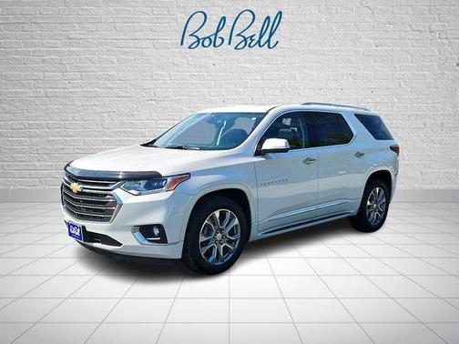Iridescent Pearl Tricoat 2018 Chevrolet Traverse Premier