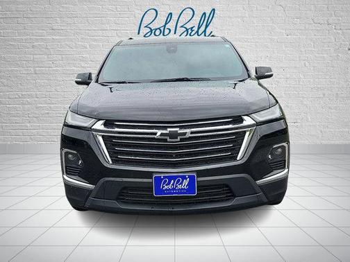 Mosaic Black Metallic 2023 Chevrolet Traverse LT Leather