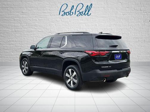 Mosaic Black Metallic 2023 Chevrolet Traverse LT Leather