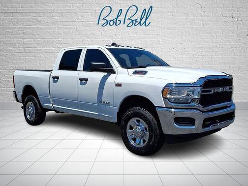 Bright White Clearcoat 2022 RAM 2500 Tradesman