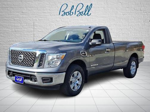 2017 Nissan Titan SV