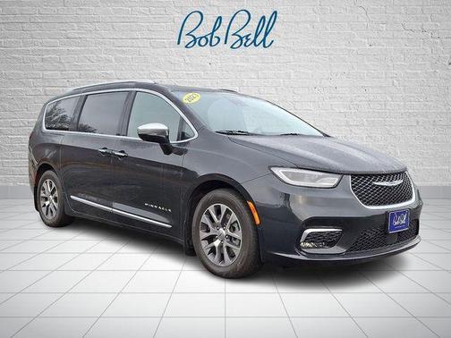 2023 Chrysler Pacifica Hybrid Pinnacle