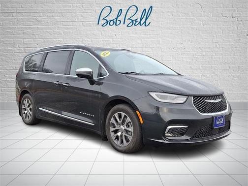 2023 Chrysler Pacifica Hybrid Pinnacle