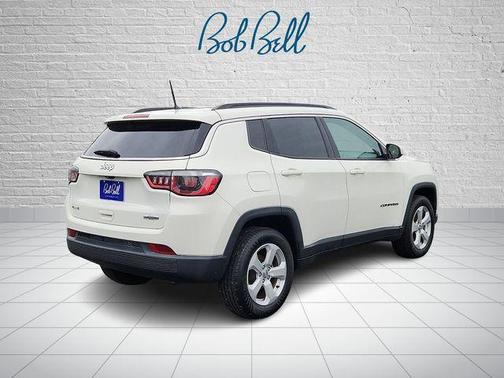 White Clearcoat 2018 Jeep Compass Latitude