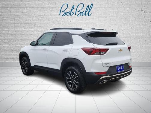 Summit White 2023 Chevrolet Trailblazer ACTIV