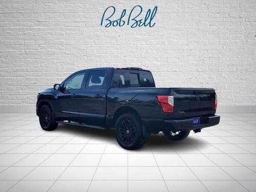 2019 Nissan Titan SV