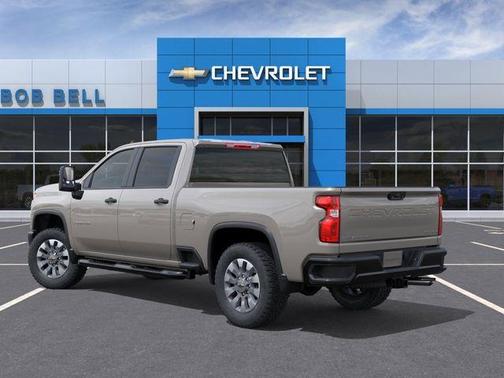 White Sand 2026 Chevrolet Silverado 2500 Custom