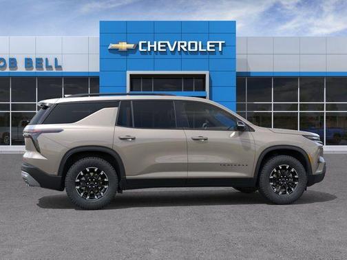Sandstone Gray 2026 Chevrolet Traverse Z71