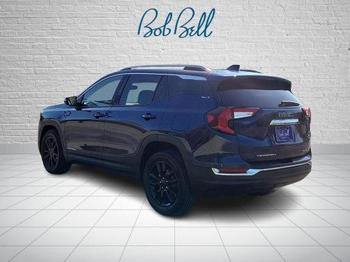 Marine Metallic 2022 GMC Terrain SLT